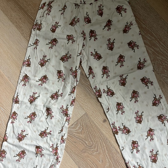 aerie Other - Aerie White Cindy Lou Who and Max Sweats